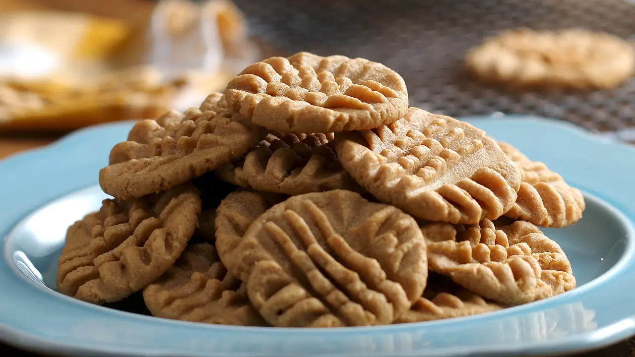 Peanut Butter Cookies: Melt-in-Your-Mouth Perfection